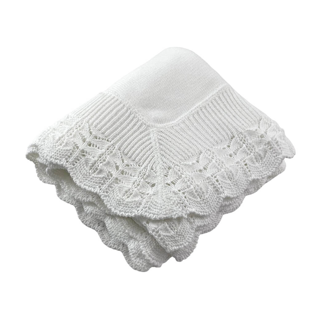 Baby Blanket with Scallop Lace Border – NINI and LOLI