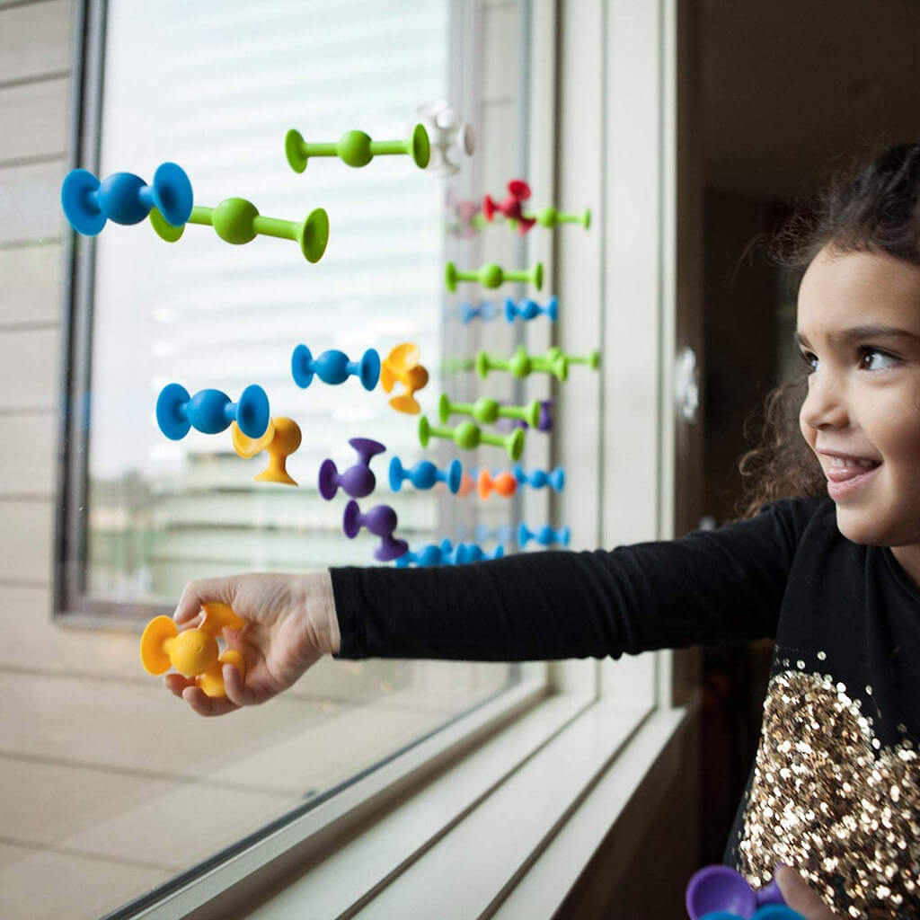 Fat Brain Toys 24 Piece Squigz Starter Building Set Kid Playing Window | NINI and LOLI