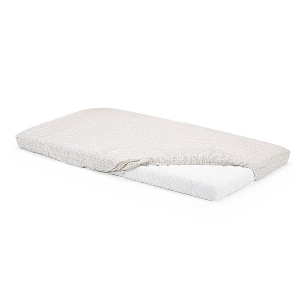 Stokke Home Fitted Sheet White/Beige Checks | NINI and LOLI